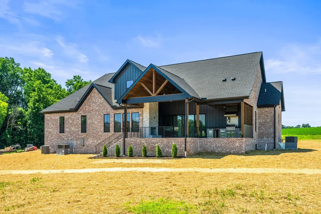 293 Aplin Branch Road Cottontown TN 37048