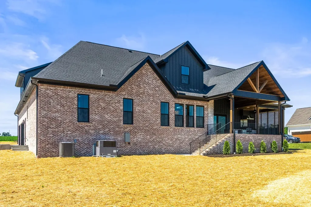 293 Aplin Branch Road Cottontown TN 37048