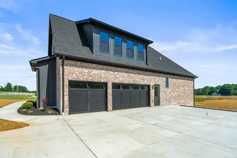 293 Aplin Branch Road Cottontown TN 37048