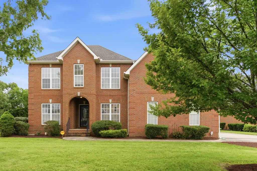 1939 Cliffview Court Murfreesboro TN 37128