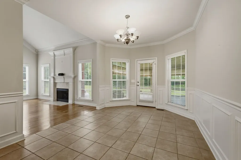 1939 Cliffview Court Murfreesboro TN 37128