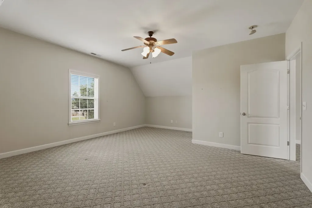 1939 Cliffview Court Murfreesboro TN 37128
