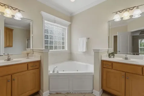 1939 Cliffview Court Murfreesboro TN 37128