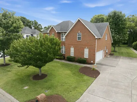 1939 Cliffview Court Murfreesboro TN 37128