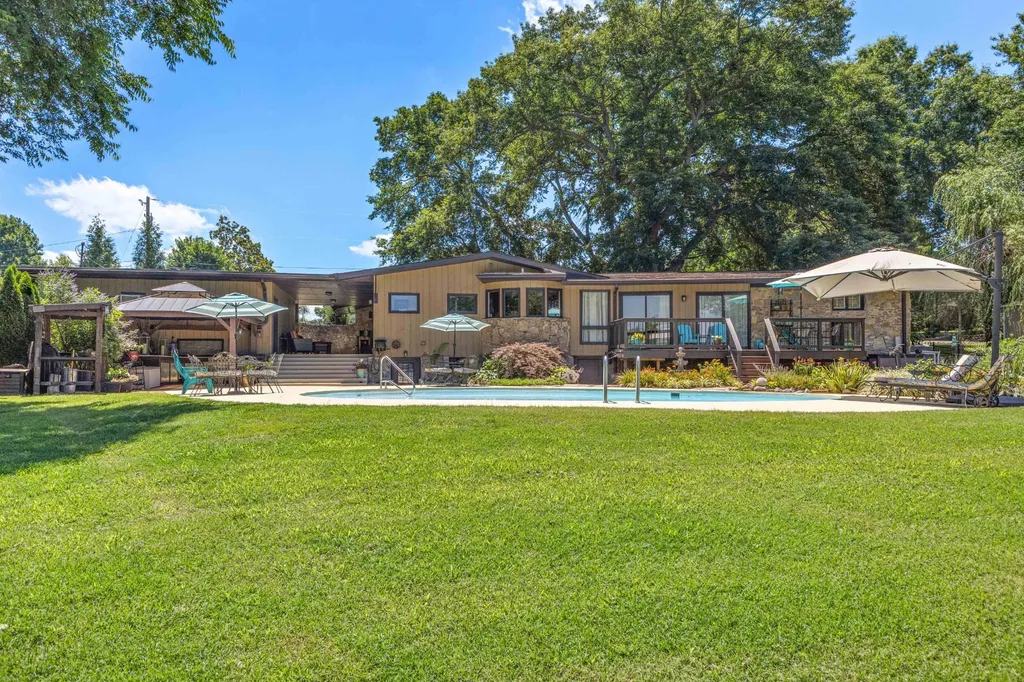 305 Louviers Lane Old Hickory TN 37138