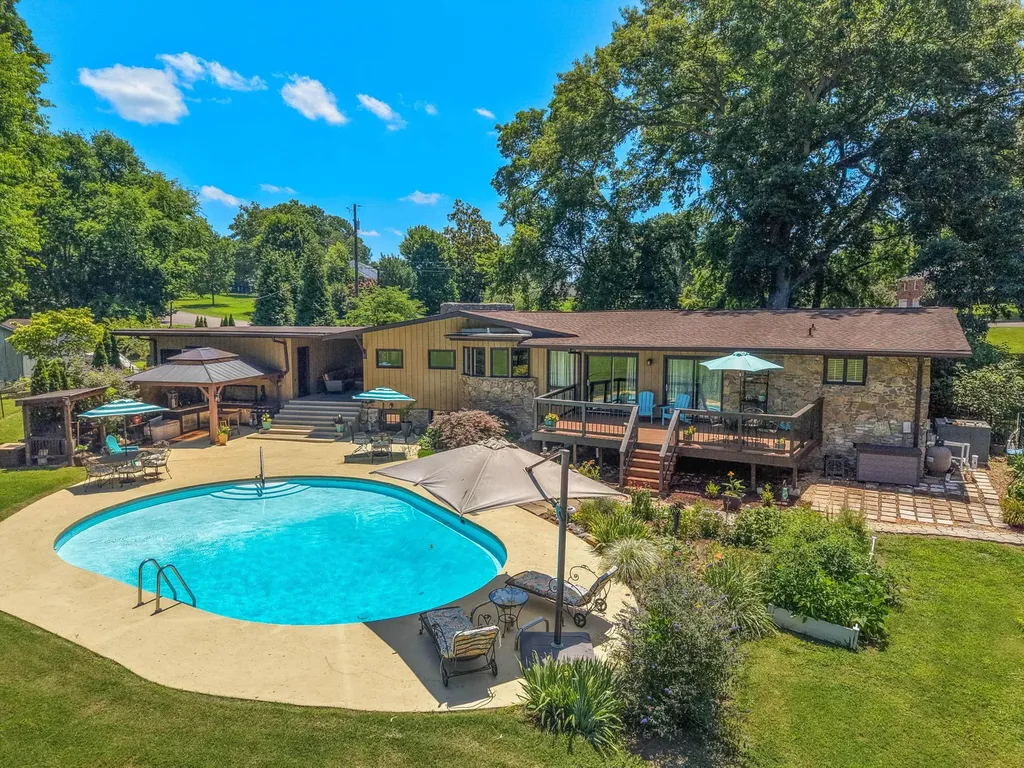 305 Louviers Lane Old Hickory TN 37138