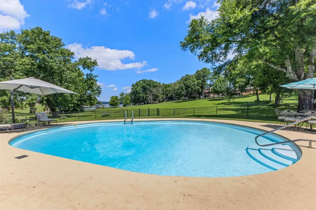 305 Louviers Lane Old Hickory TN 37138