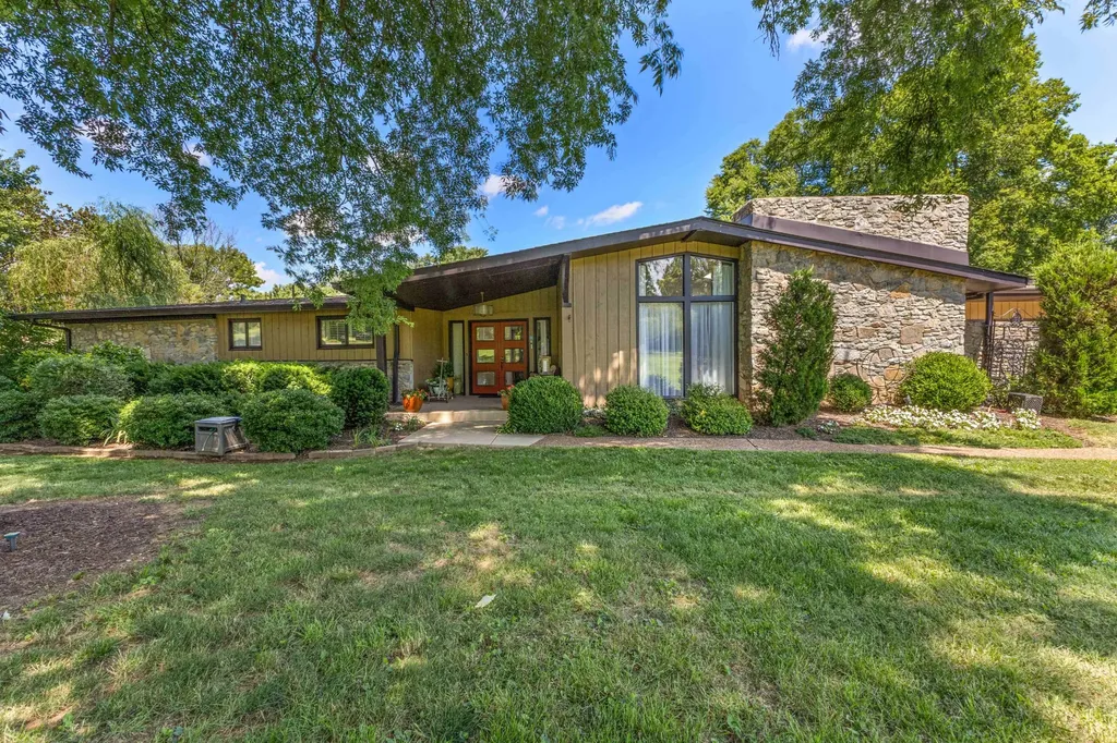 305 Louviers Lane Old Hickory TN 37138