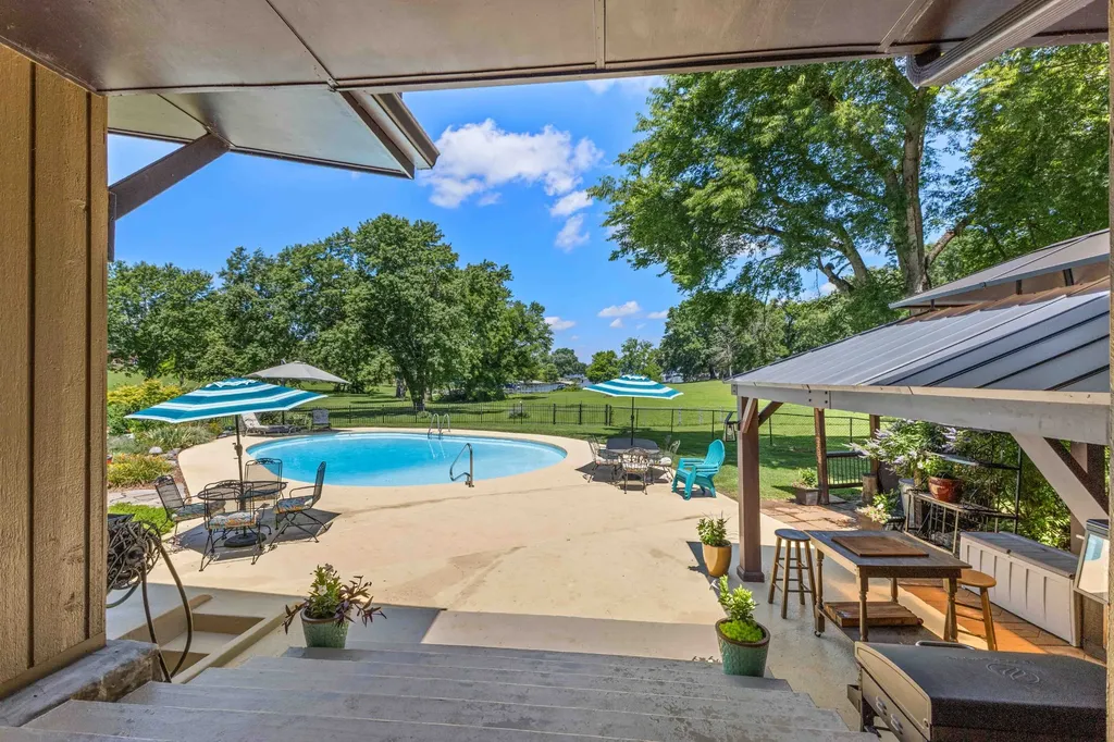 305 Louviers Lane Old Hickory TN 37138