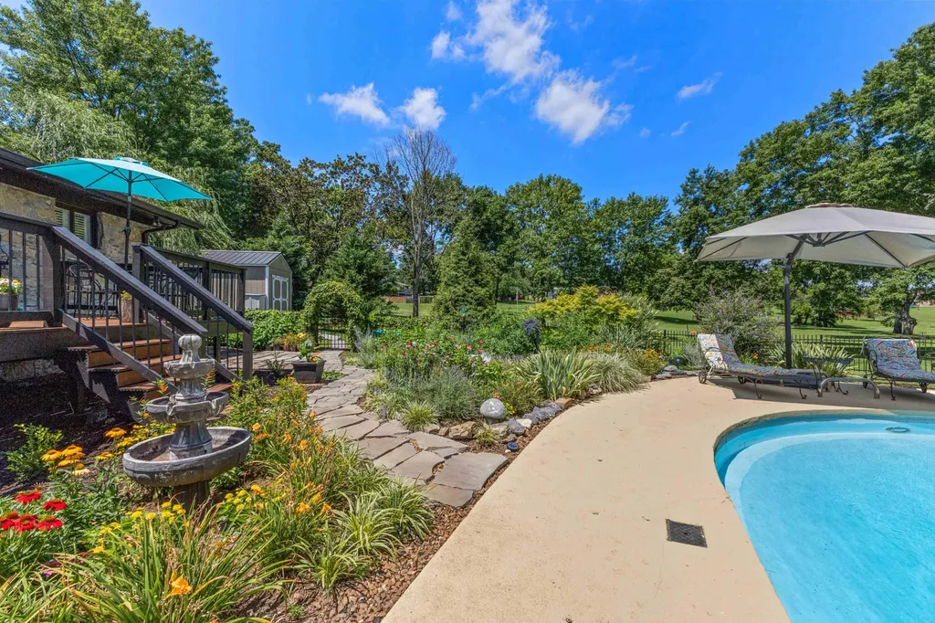 305 Louviers Lane Old Hickory TN 37138