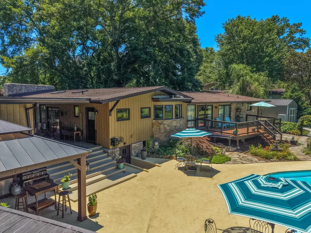 305 Louviers Lane Old Hickory TN 37138