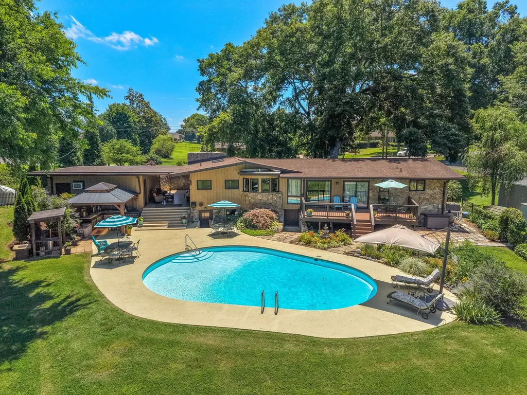 305 Louviers Lane Old Hickory TN 37138