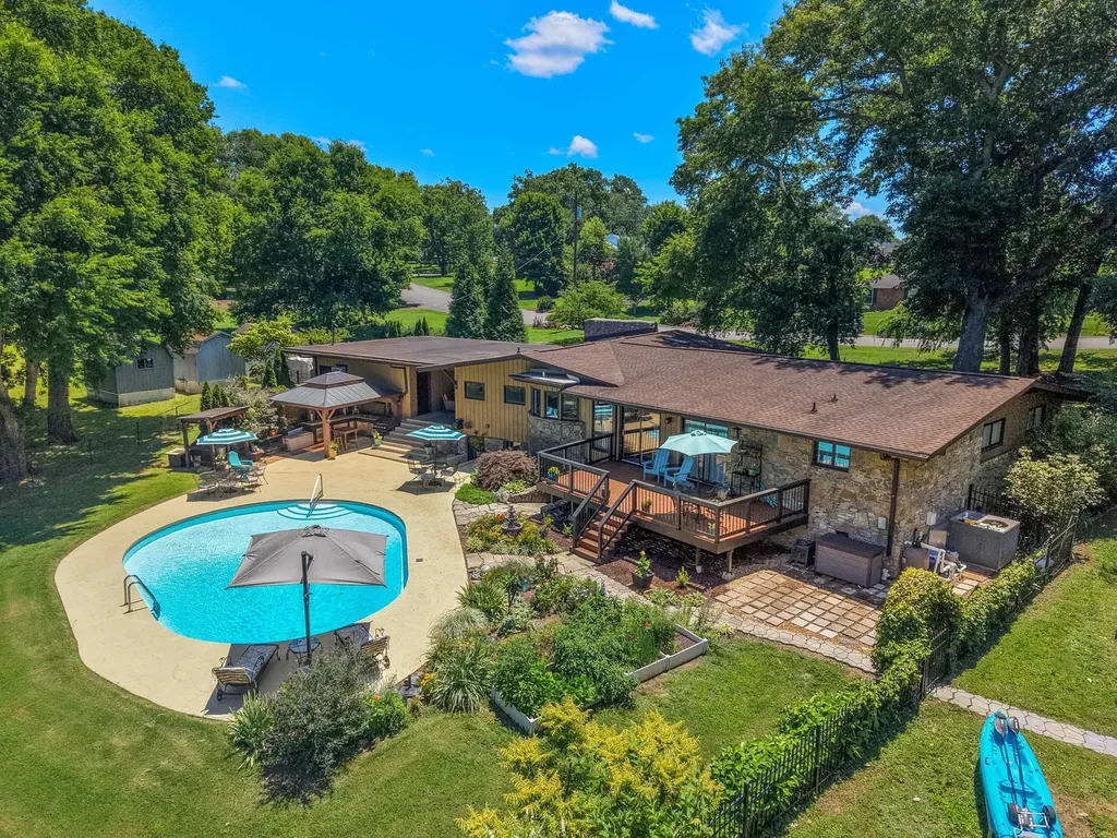 305 Louviers Lane Old Hickory TN 37138