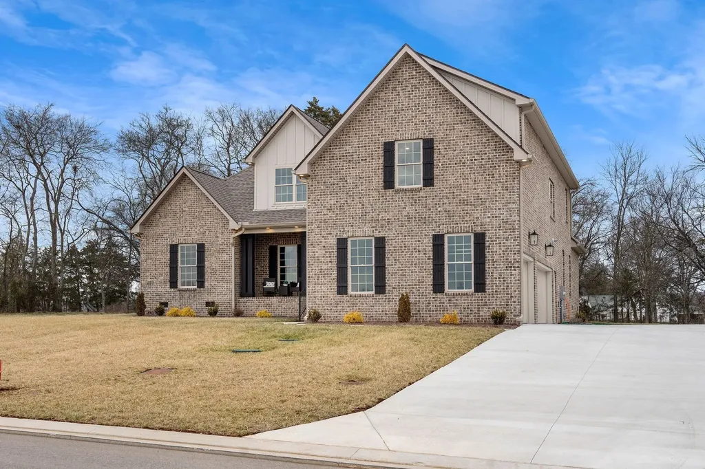 1509 Martha Washington Way Murfreesboro TN 37130
