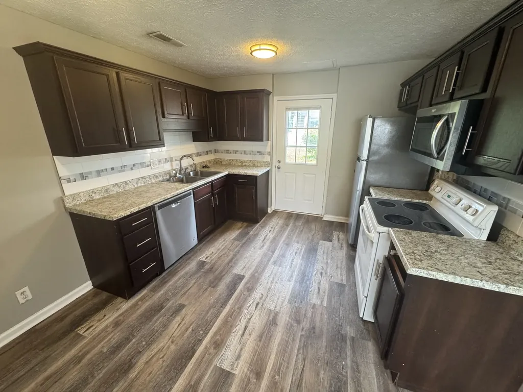 100 Warren Street Mcminnville TN 37110
