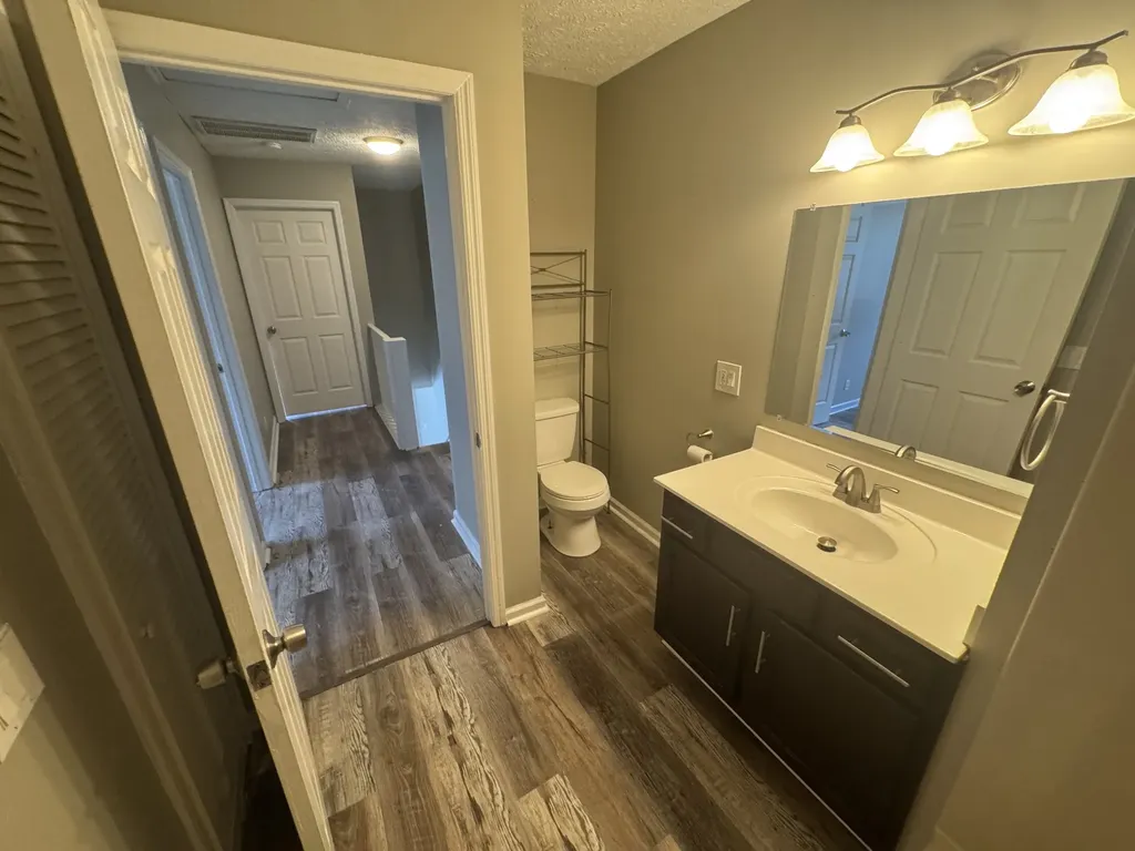100 Warren Street Mcminnville TN 37110