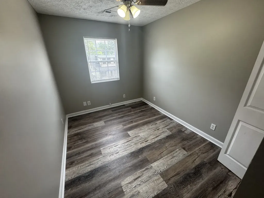 100 Warren Street Mcminnville TN 37110
