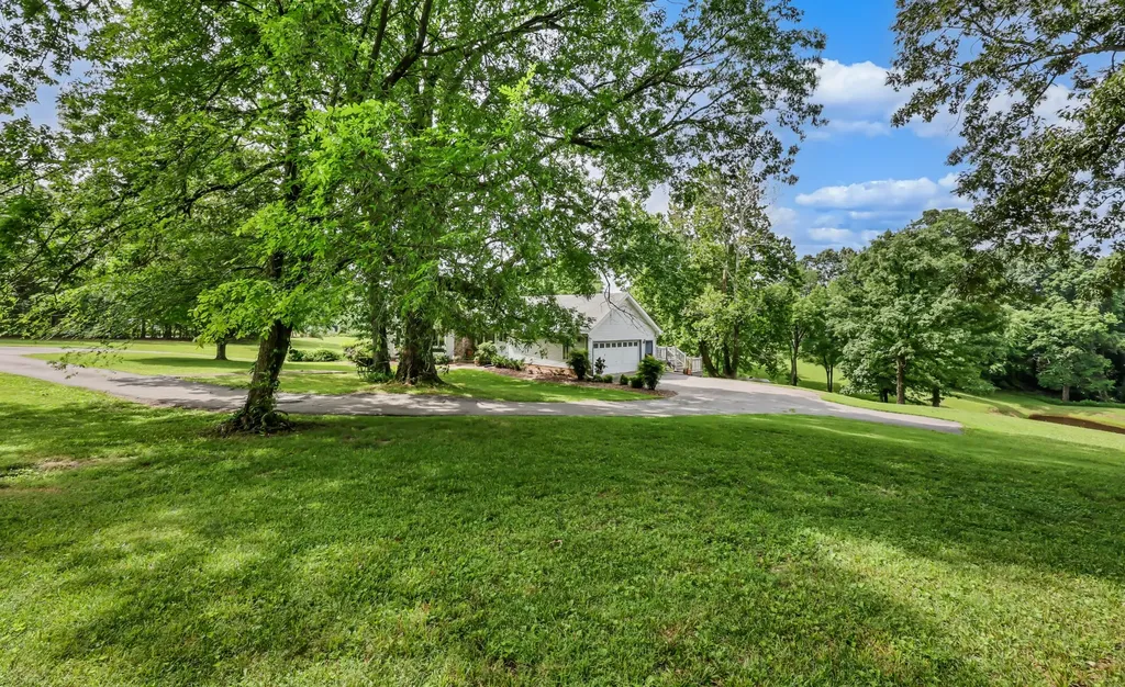 2100 Bearden Road Clarksville TN 37043