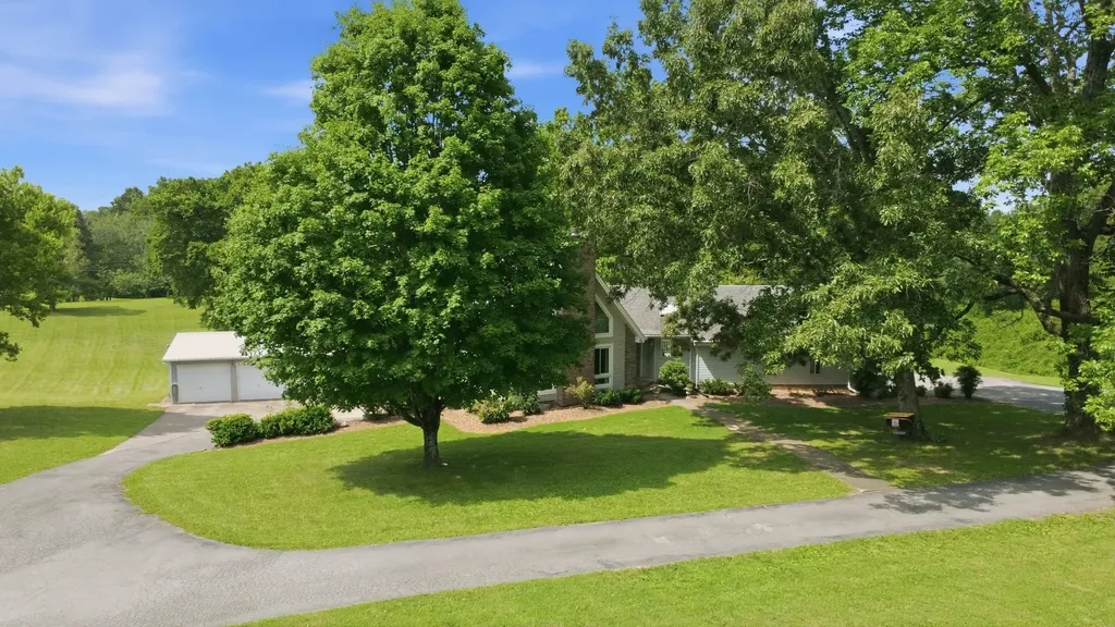 2100 Bearden Road Clarksville TN 37043