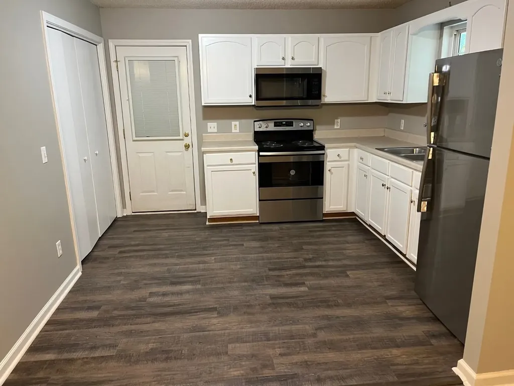 890 Locust Drive Clarksville TN 37040