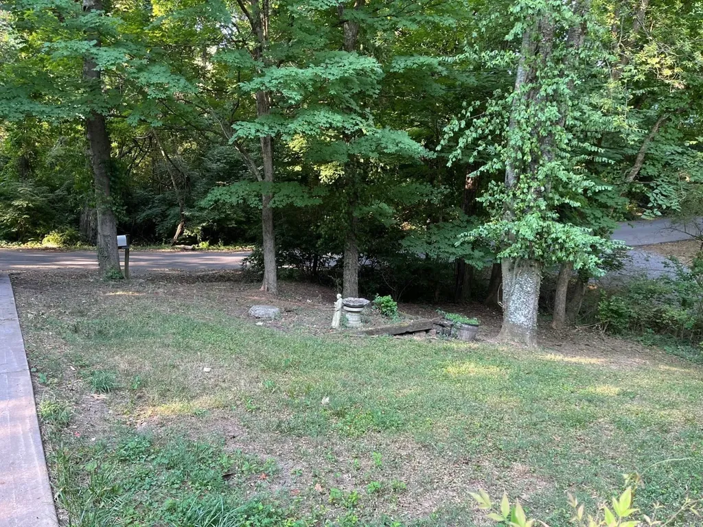 890 Locust Drive Clarksville TN 37040
