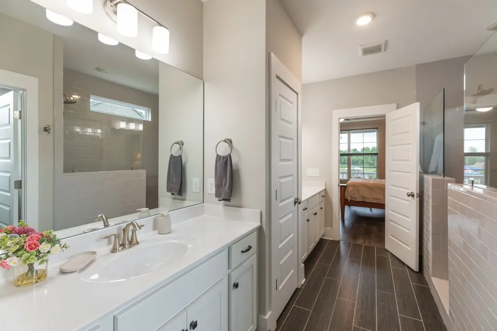 1024 Nave Court Nashville TN 37214