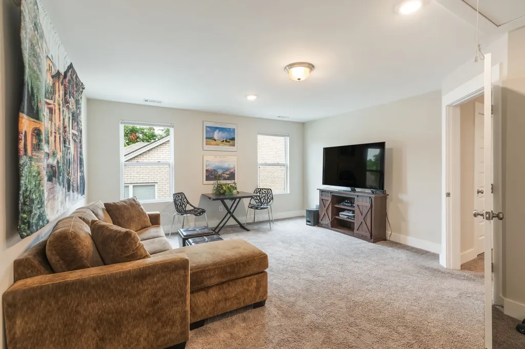 1024 Nave Court Nashville TN 37214