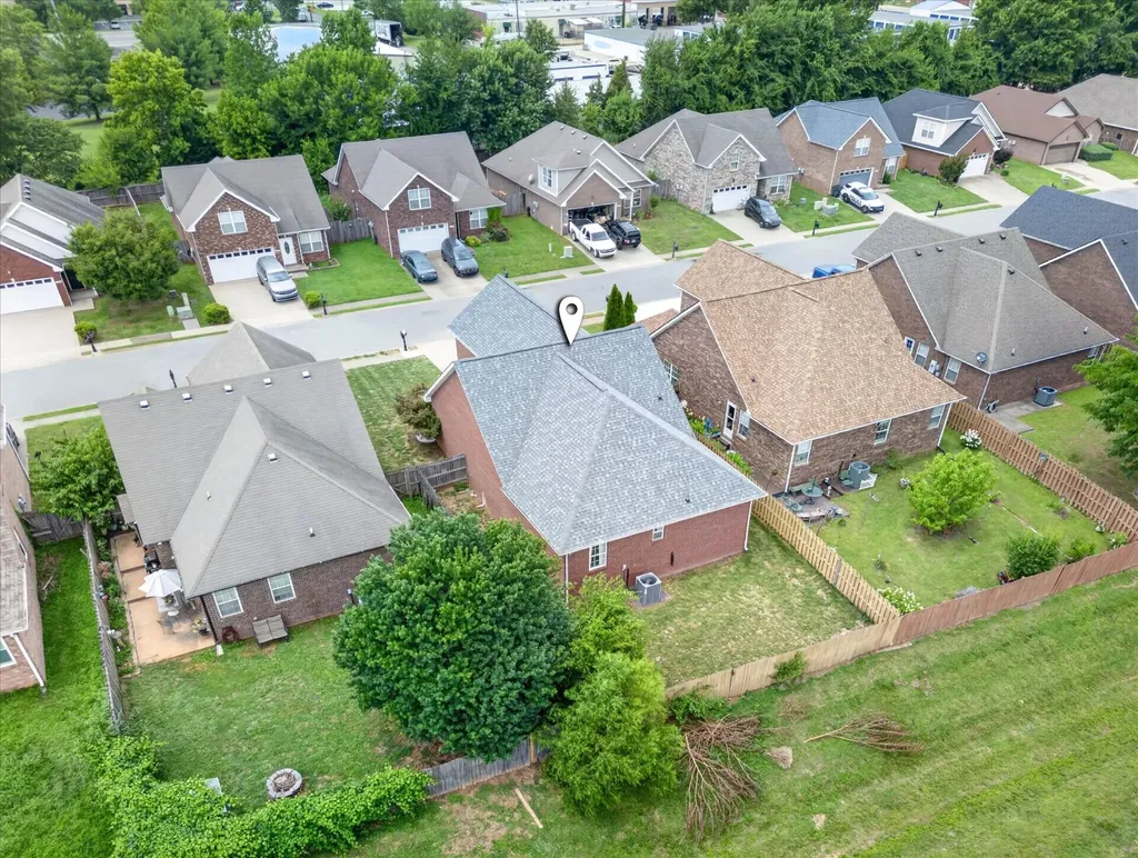 1009 Hendricks Court Clarksville TN 37040