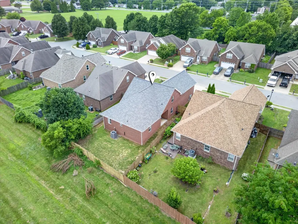 1009 Hendricks Court Clarksville TN 37040
