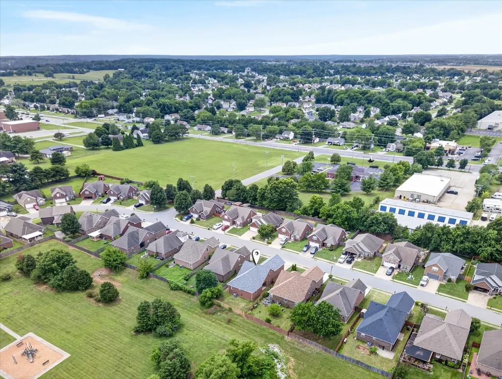 1009 Hendricks Court Clarksville TN 37040