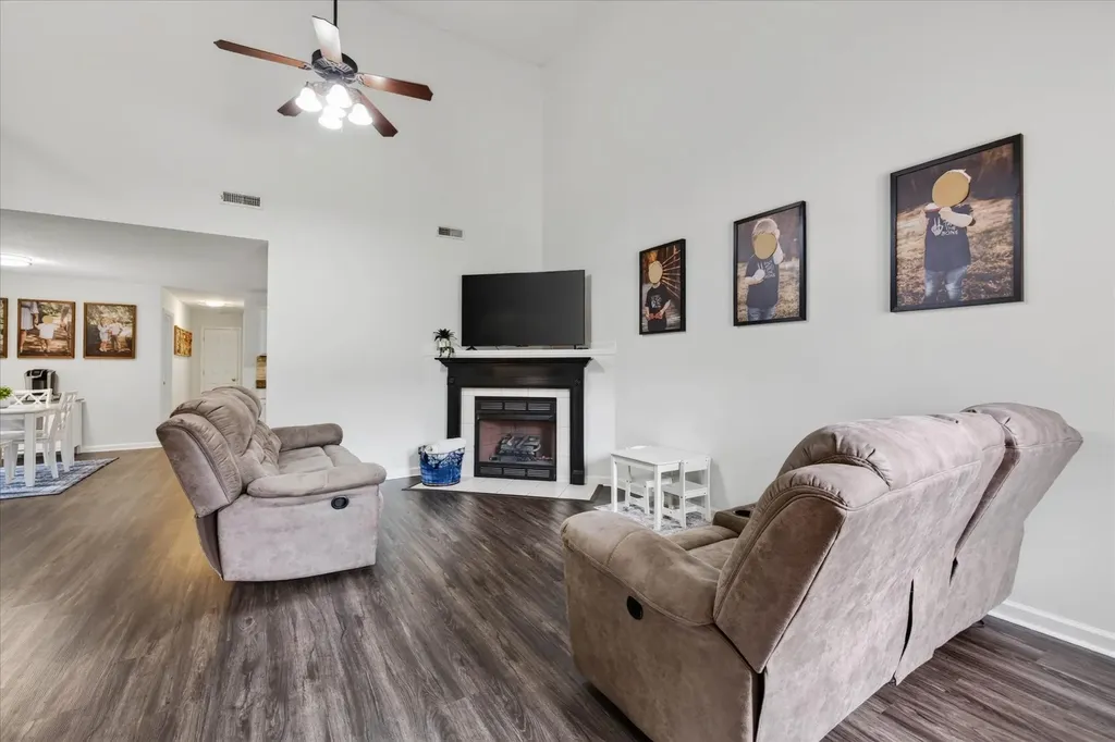1009 Hendricks Court Clarksville TN 37040
