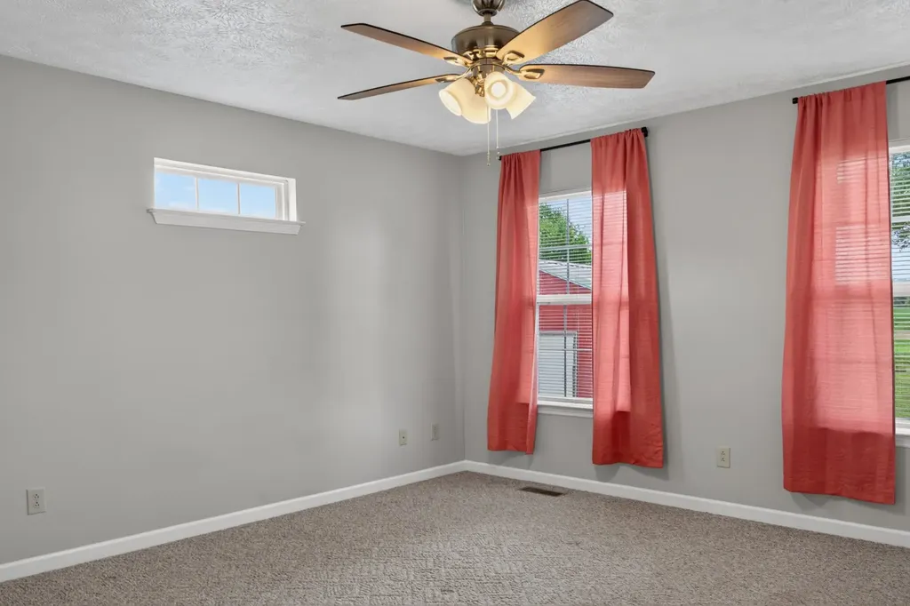 618 Lear Road Portland TN 37148