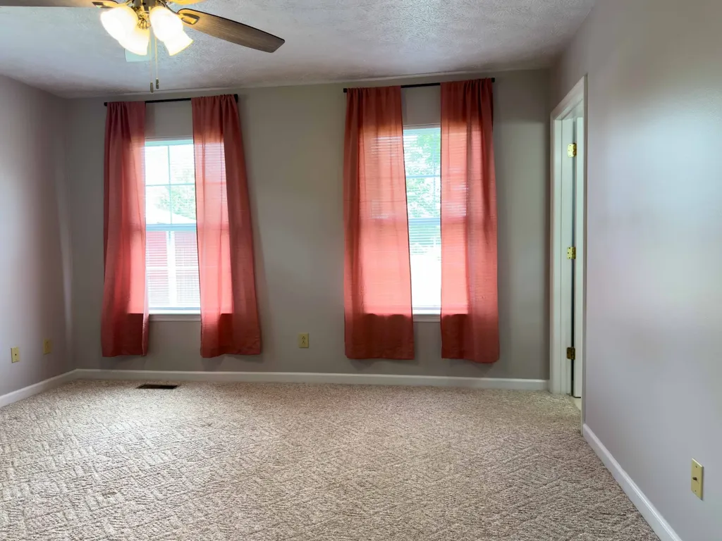 618 Lear Road Portland TN 37148