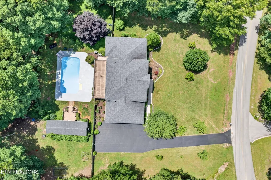307 Laurel Circle Crossville TN 38555
