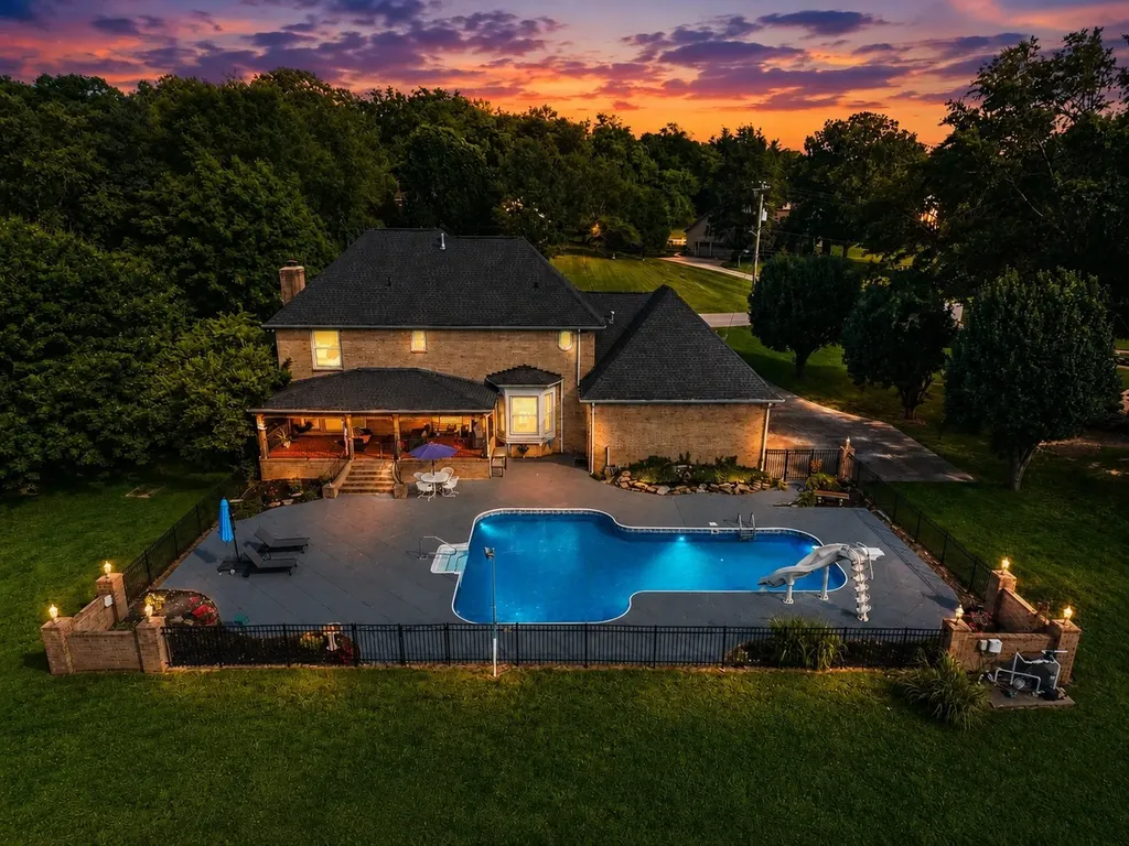 1012 Stirlingshire Drive Hendersonville TN 37075
