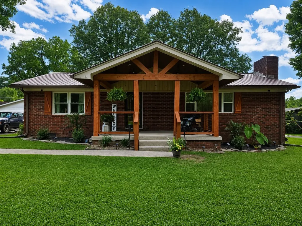 311 Chapman Chapel Road Pelham TN 37366