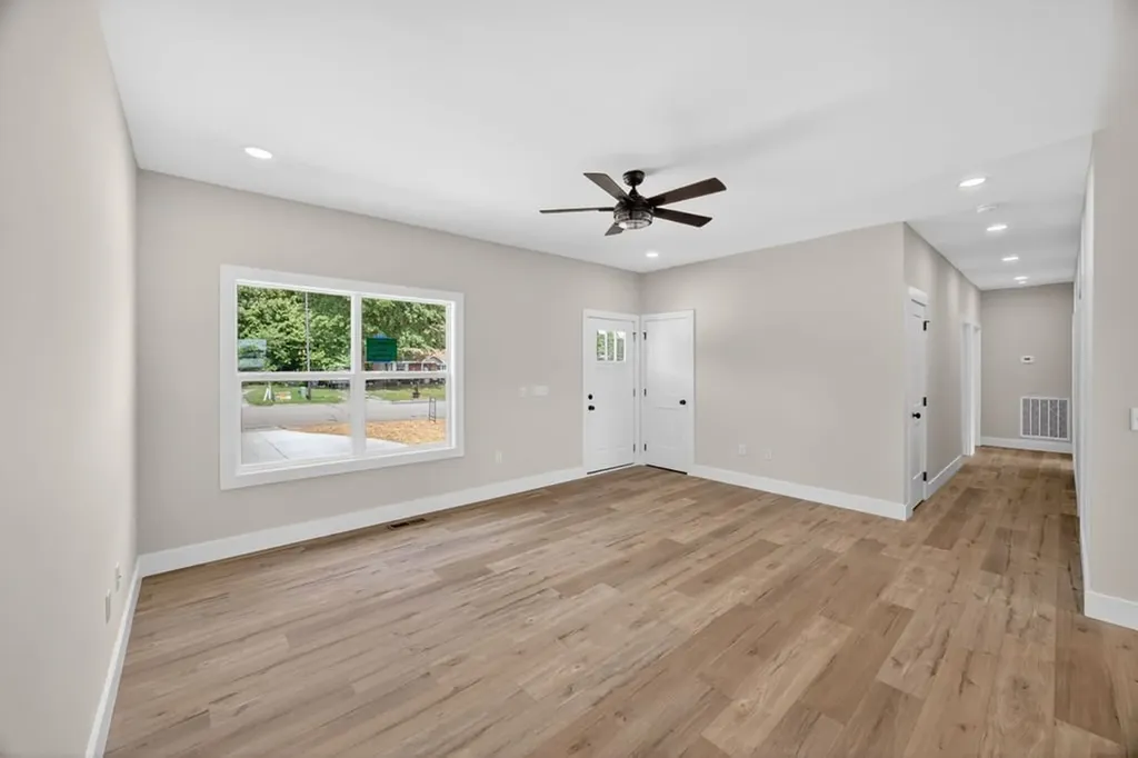 22 Garrett Avenue Cookeville TN 38501