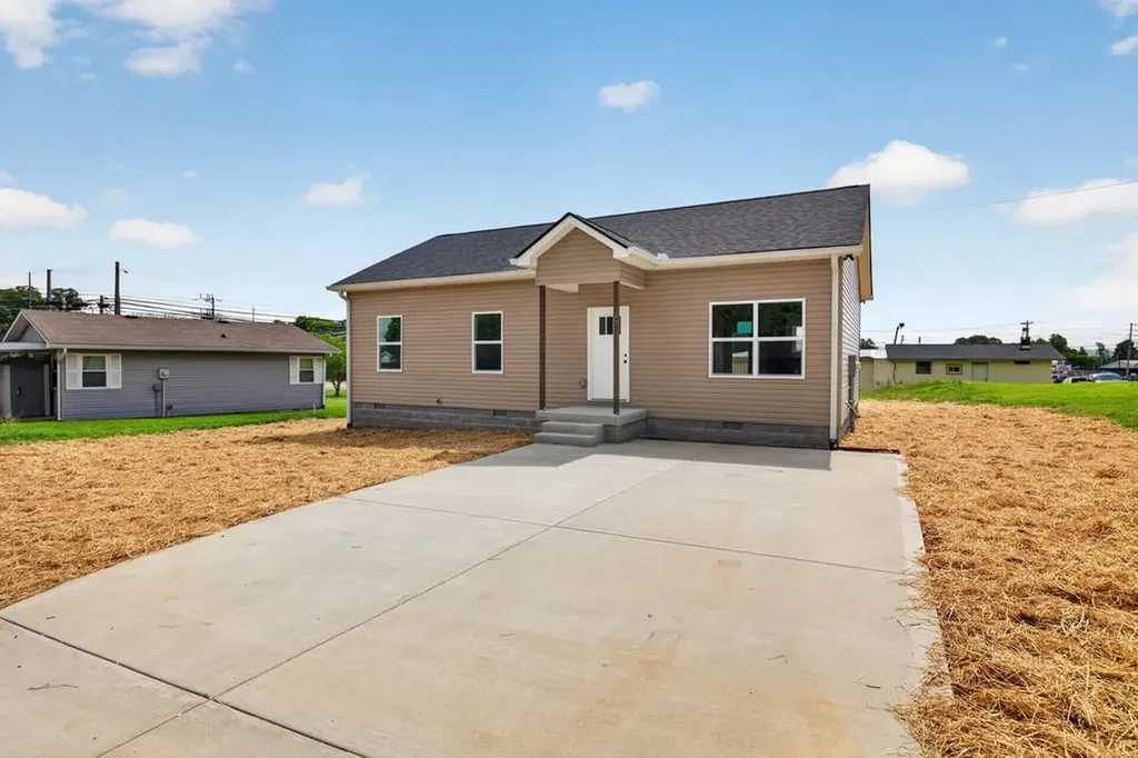 22 Garrett Avenue Cookeville TN 38501