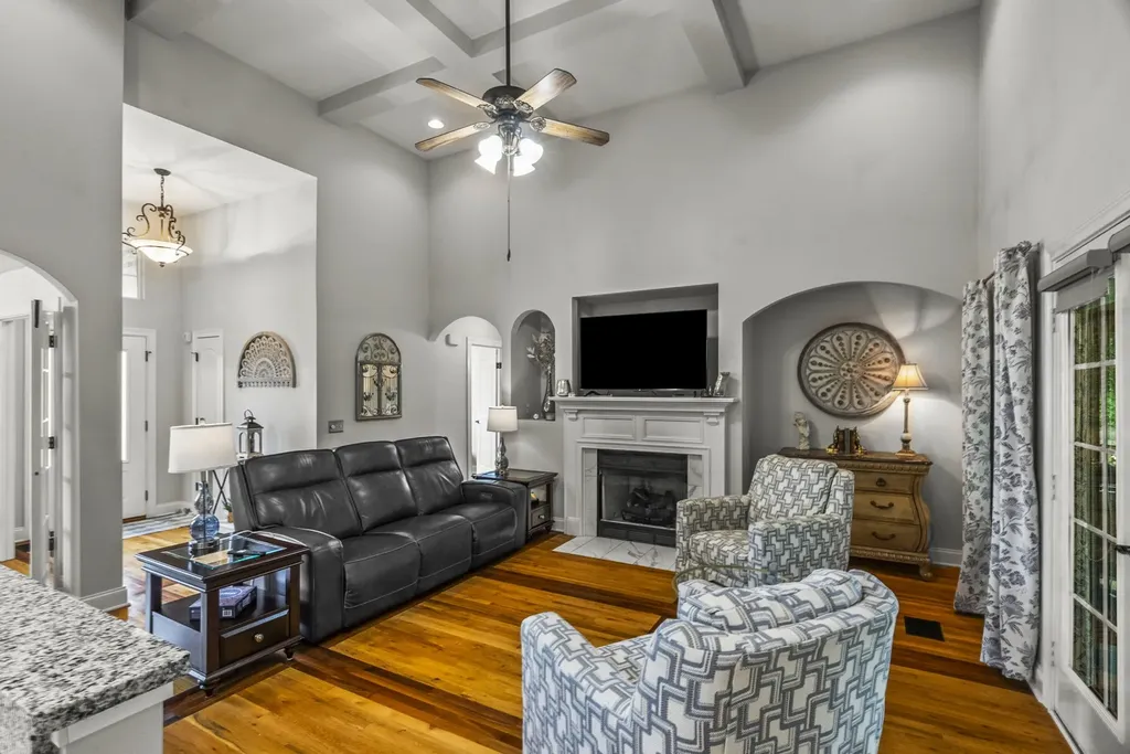 848 Sycamore Drive Springfield TN 37172