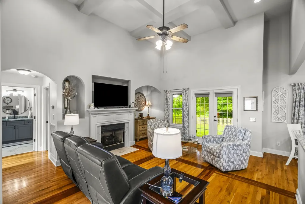 848 Sycamore Drive Springfield TN 37172