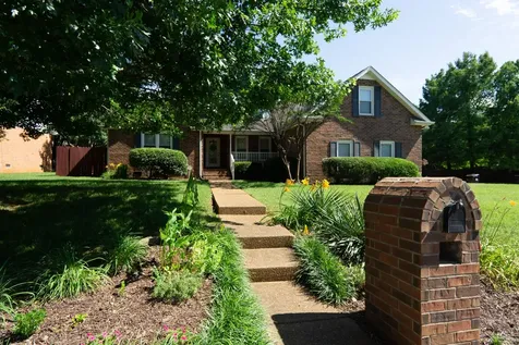 802 Judson Close Murfreesboro TN 37130