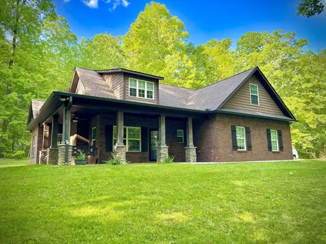 65 Sheltontown Road Manchester TN 37355