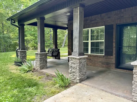 65 Sheltontown Road Manchester TN 37355