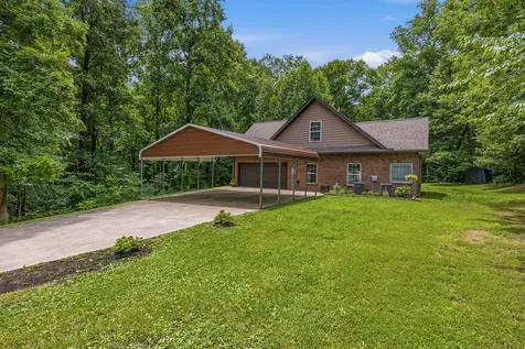 65 Sheltontown Road Manchester TN 37355