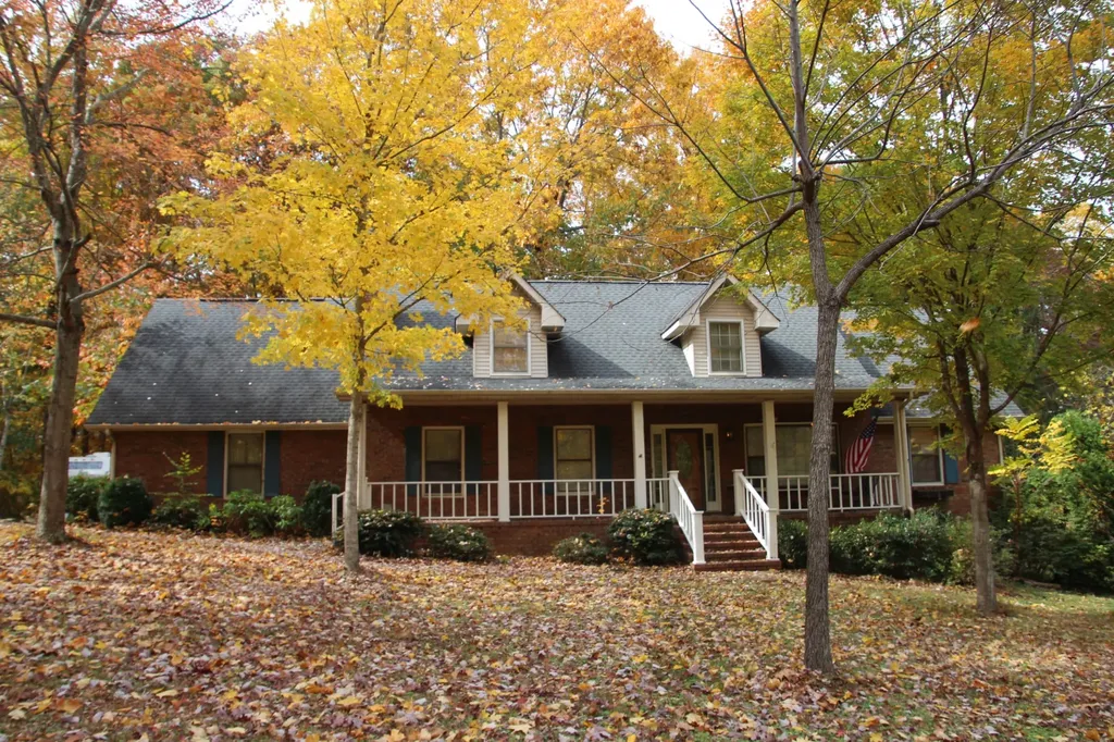 2544 Barwood Drive Greenbrier TN 37073