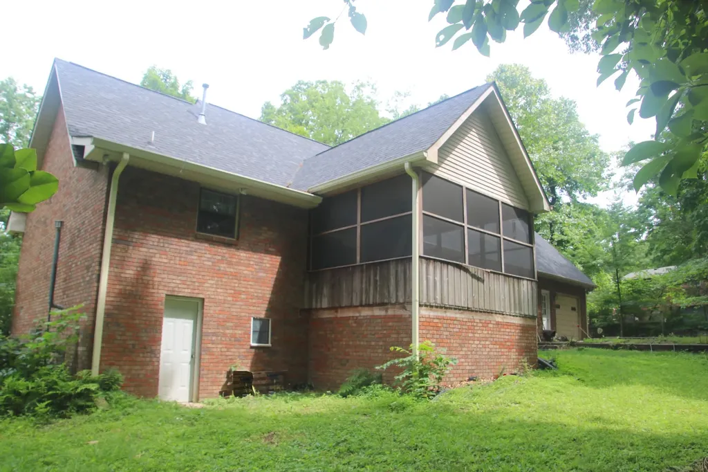2544 Barwood Drive Greenbrier TN 37073