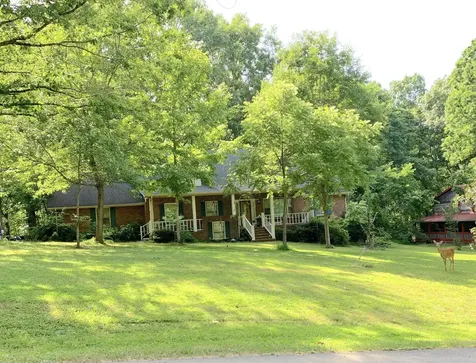 2544 Barwood Drive Greenbrier TN 37073