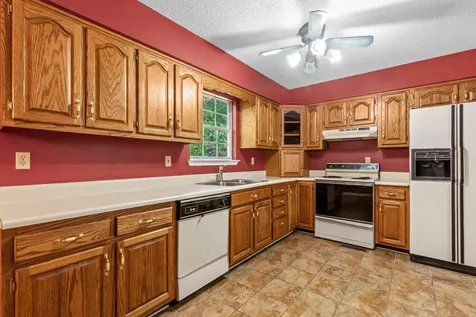 2414 W Wind Drive Soddy Daisy TN 37379