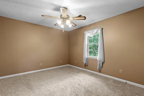 2414 W Wind Drive Soddy Daisy TN 37379