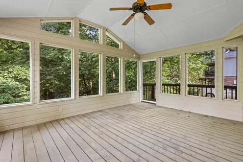 2414 W Wind Drive Soddy Daisy TN 37379
